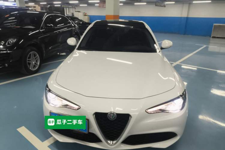 Used Alfa Romeo Giulia 2017 2.0T 200HP Luxury Edition