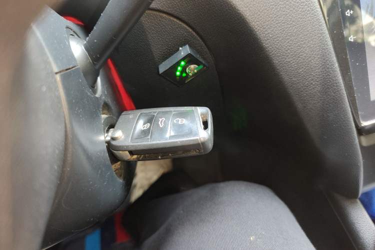 Used Skoda Octavia 2017 1.6L Manual Front-Wheel-Drive Version Vehicle Key