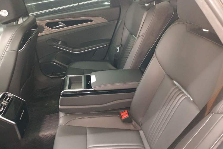 Used Hongqi H9 2020 2.0T Smart Connect Flagship Edition
