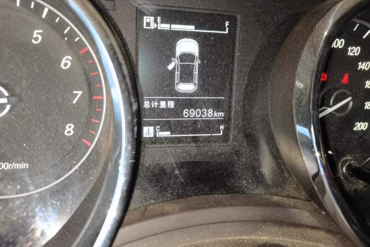Used Baojun 730 2016 1.5L Manual Comfort Version 7 Seats China V Emission Standard
