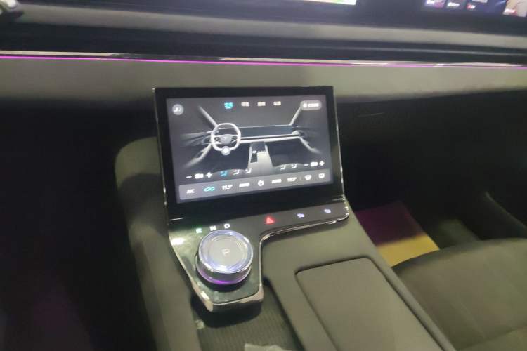 Used VOYAH PASSION 2023 Four-Wheel Drive Long-Range Version