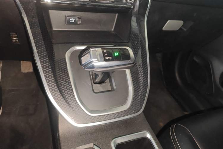 Used Haval M6 2021 PLUS 1.5T DCT Elite Smart Connectivity Model
