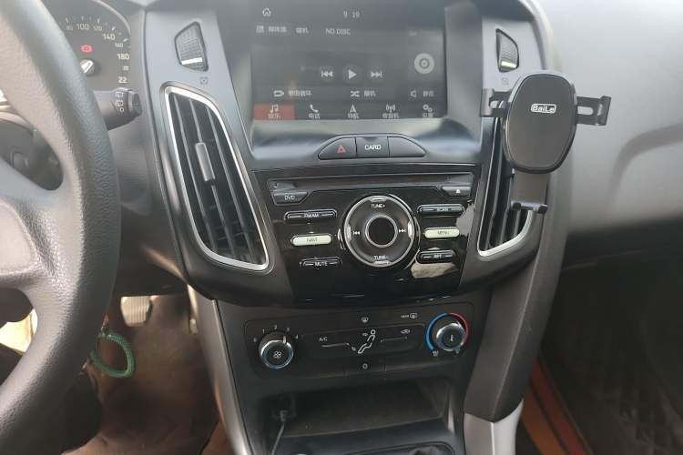 Used Ford Focus 2017 Hatchback 1.6L Manual Comfort Plus SmartDrive Edition