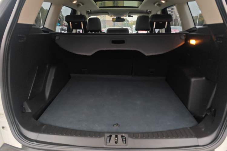 Used Ford Kuga 2019 EcoBoost 180 Two-Wheel-Drive Platinum Edition China VI Standard
