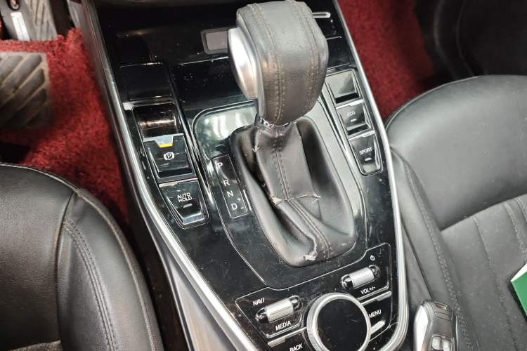 Used Soueast DX7 2018 Prime 1.8T DCT Luxury Model China V Standard