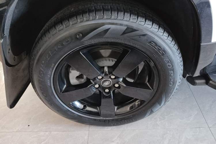 Used Land Rover Defender 2025 110 3.0T P400 – Dynamic HSE
