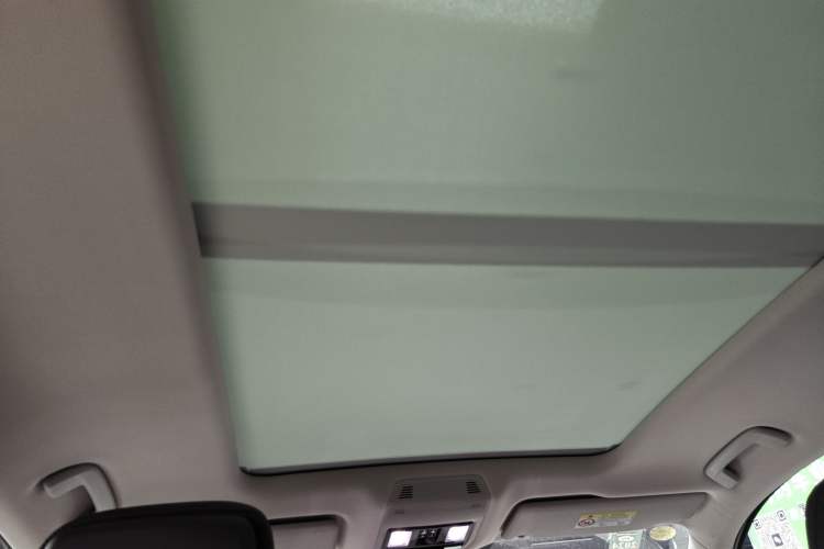 Used Volkswagen Tavendor 2023 380TSI All-Wheel Drive R-Line Journey Edition
