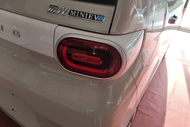 Used Wuling Hongguang MINIEV 2024 3rd Generation 215km Youth Edition