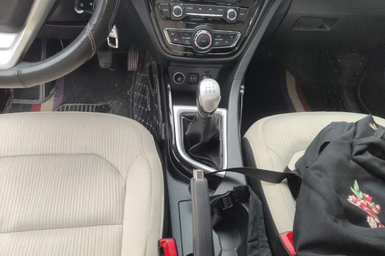 Used Changan Alsvin V7 2016 1.6L Manual Joyride Model China V Standard