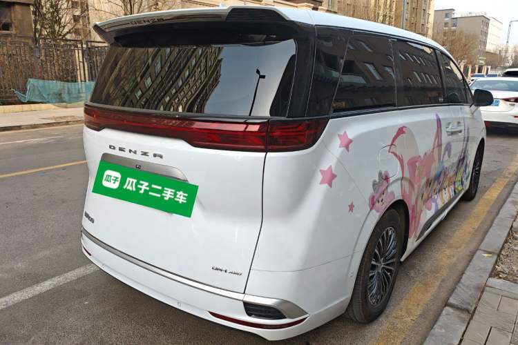 Used Denza D9 2022 DM-i 970 Four-Wheel Drive Flagship Model