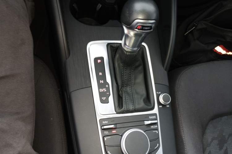 Used Audi A3 2016 Sportback 35 TFSI Ambition Gear Lever