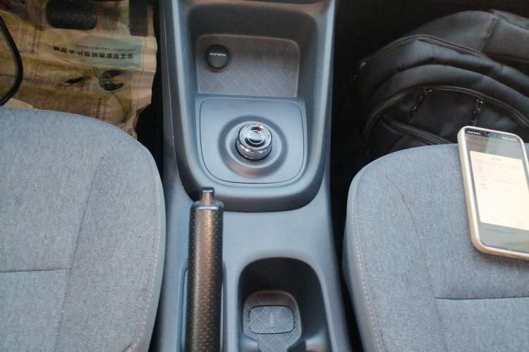 Used Wuling Hongguang New Energy 2024 All-Electric Model 300KM Practical Version
