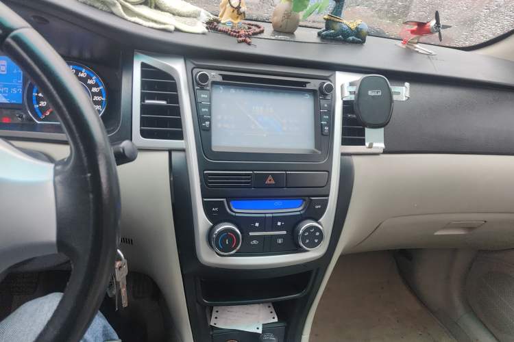 Used Geely Auto Ocean 2014 1.5L Manual Elite Model
