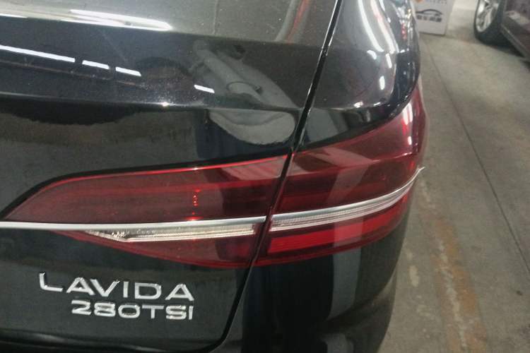 Used Volkswagen Lavida 2022 1.5L Automatic Comfort Edition