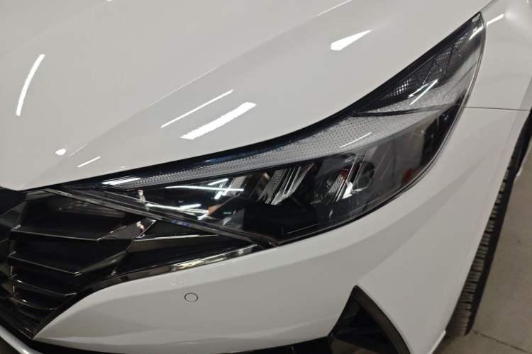 Used Hyundai Elantra 2022 1.5L CVT LUX Prestige Edition
