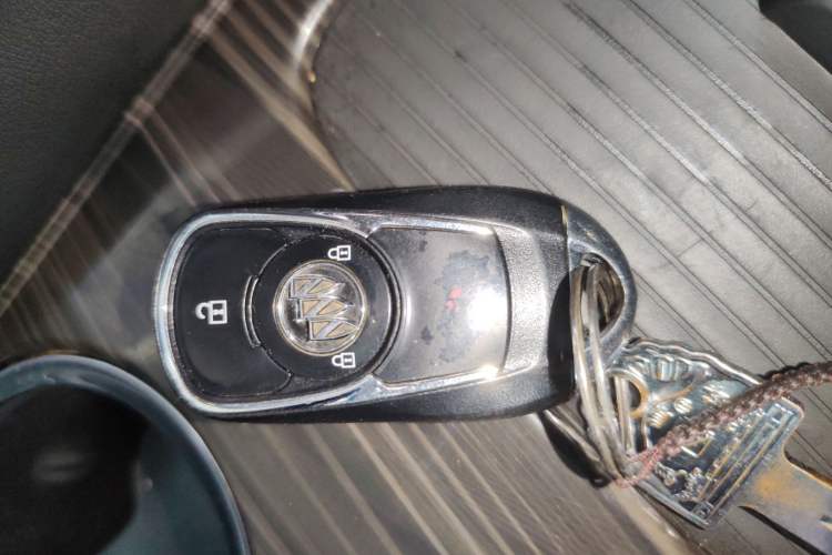 Used Buick Envision 2018 20T Two-Wheel-Drive Elite Model
