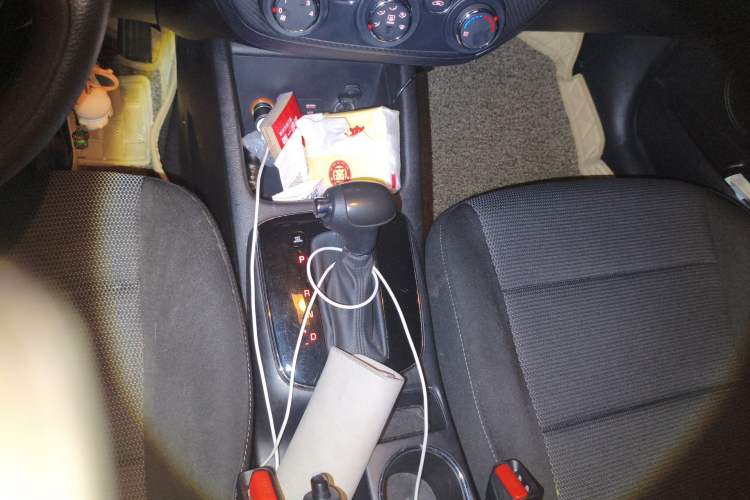 Used Kia K3 2016 1.6L Automatic GLS Gear Lever