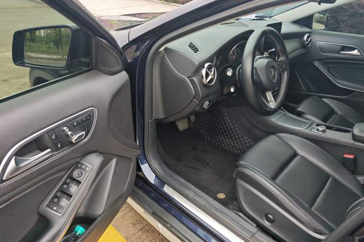 Used Mercedes-Benz GLA 2018 GLA 200 Fashion Model
