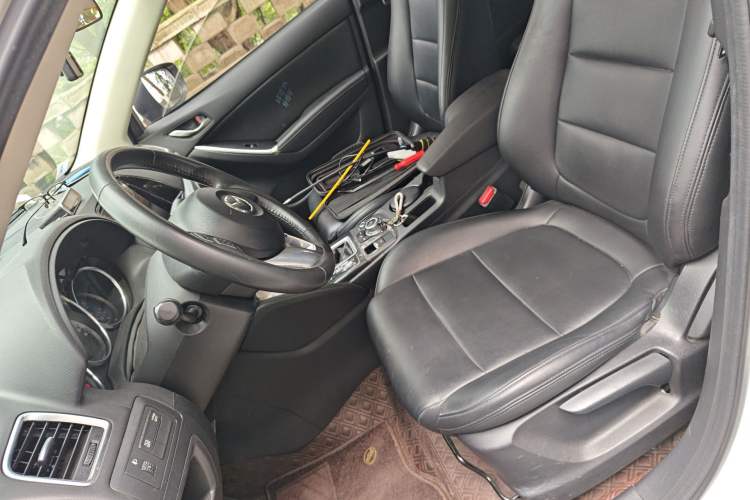 Used Mazda CX-5 2015 2.0L Automatic Two-Wheel Drive Urban Version Left Front Seat