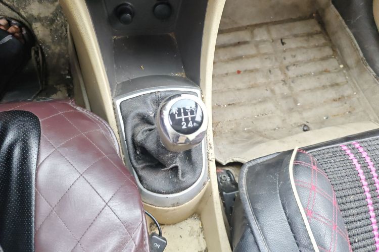 Used Hyundai Verna (older generation) 2010 Sedan 1.4L Manual Standard GL Model
