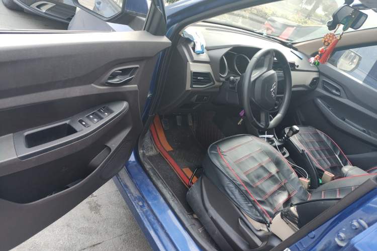 Used Wuling Hongguang 2019 1.5L S Standard Version China VI LAR