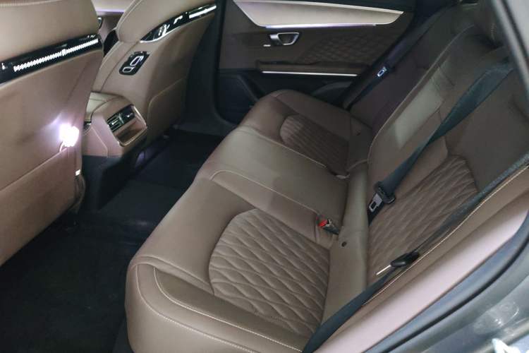 Used BYD Han 2022 DM-i 121KM Prestige Model
