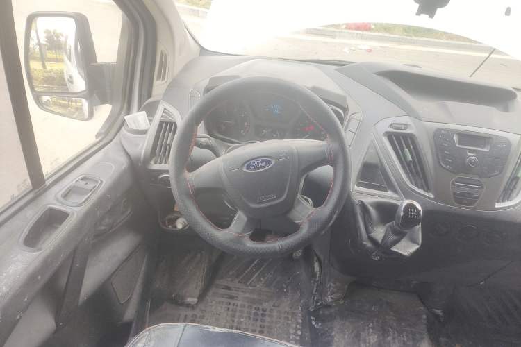 Used Ford Transit 2017 2.0T Diesel Multi-Function Commercial Vehicle Mid-Drive Mid-Roof China V Standard