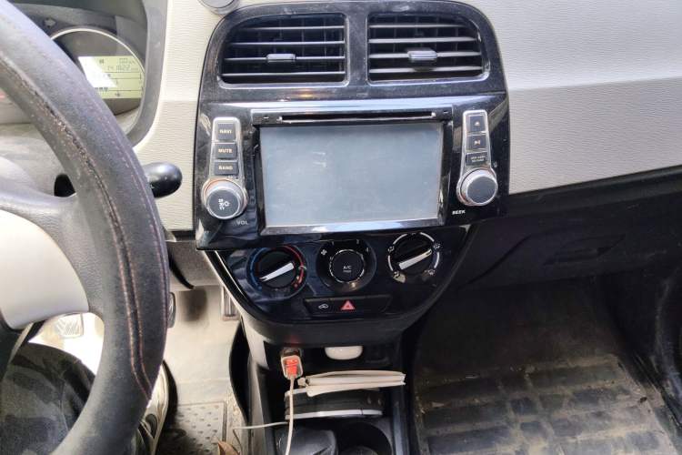 Used CHANGAN OSHAN Olisway 2013 1.2L Manual Elite Model
