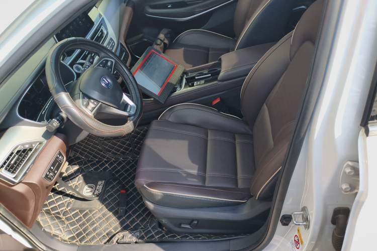 Used Changan Raeton CC 2018 1.5T Automatic Zhiya Model China V Standard
