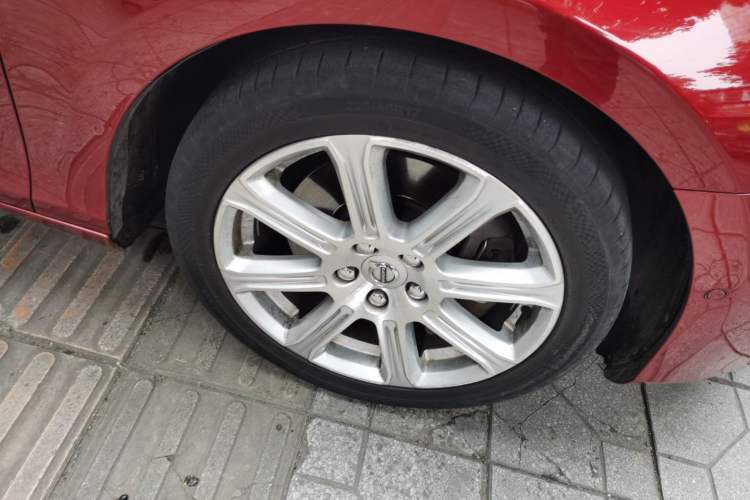 Used Volvo V40 2017 T3 Zhiya Edition Right Front Wheel Hub