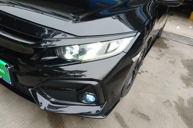 Used Honda Civic 2021 HATCHBACK 220TURBO CVT Trendy Cool Edition