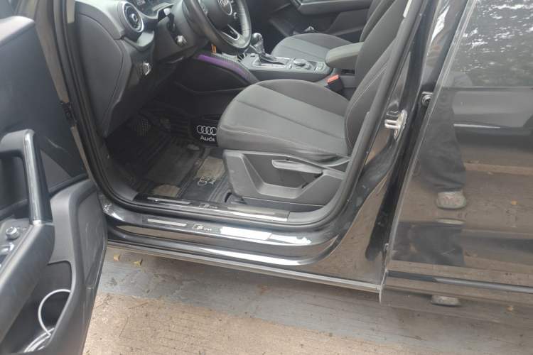 Used Audi Q2L 2018 35 TFSI Launch Exclusive Edition China VI Driver Seat