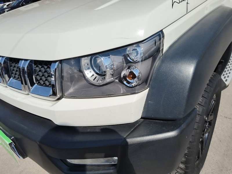 Used BAIC Off-Road BJ40 2016 40L 2.0T Manual All-Wheel Drive Prestige Edition — 23