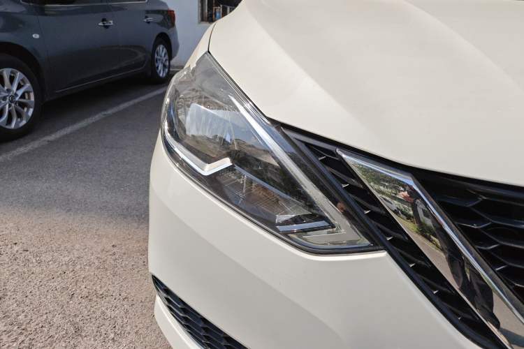 Used Nissan Sylphy 2022 Classic 1.6XE CVT Comfort Edition Right Front Headlight