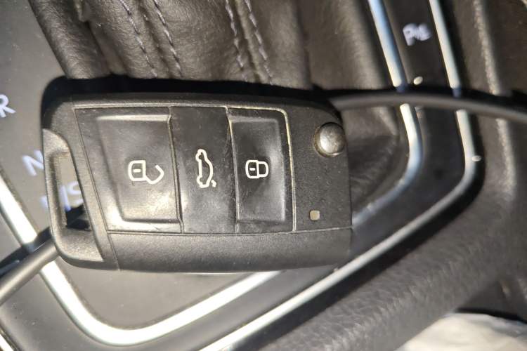 Used Volkswagen Golf 2014 1.4TSI Automatic Flagship Model
