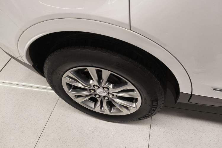 Used Cadillac XT5 2020 28T Luxury Version