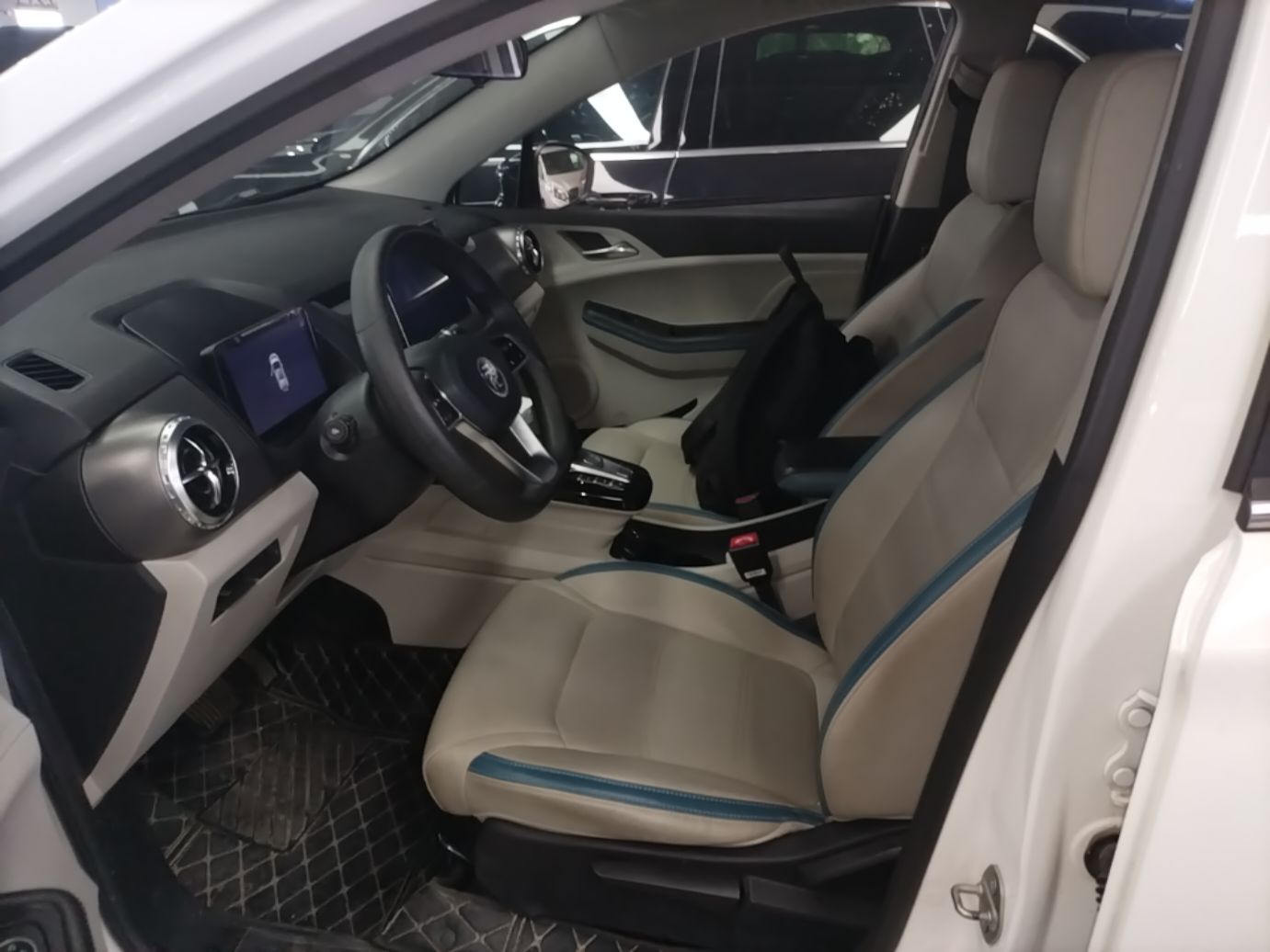 BYD Yuan Pro 2023 401KM Luxury Version — снимка 17