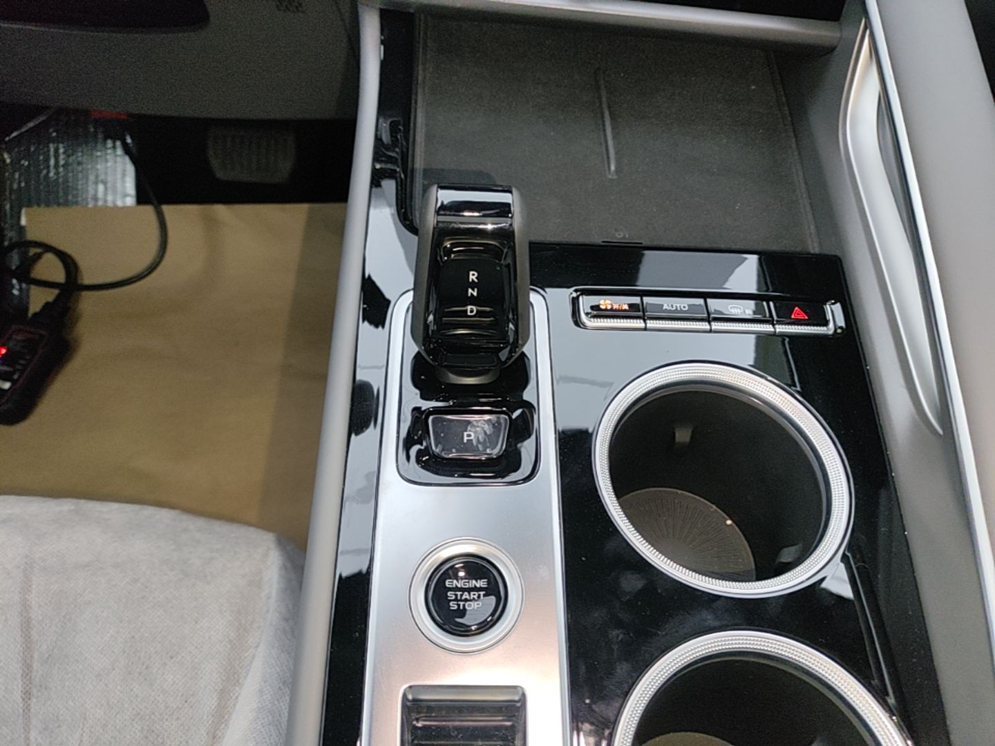 Geely Auto Emgrand X7 Sport 2026 Model 1.5TD Aspirational — снимка 16