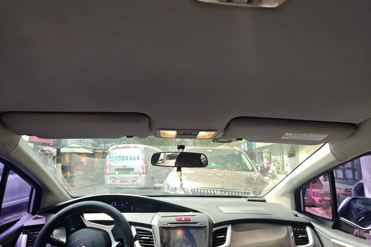 Used Honda Jade 2013 1.8L automatic Comfort version 5 seats