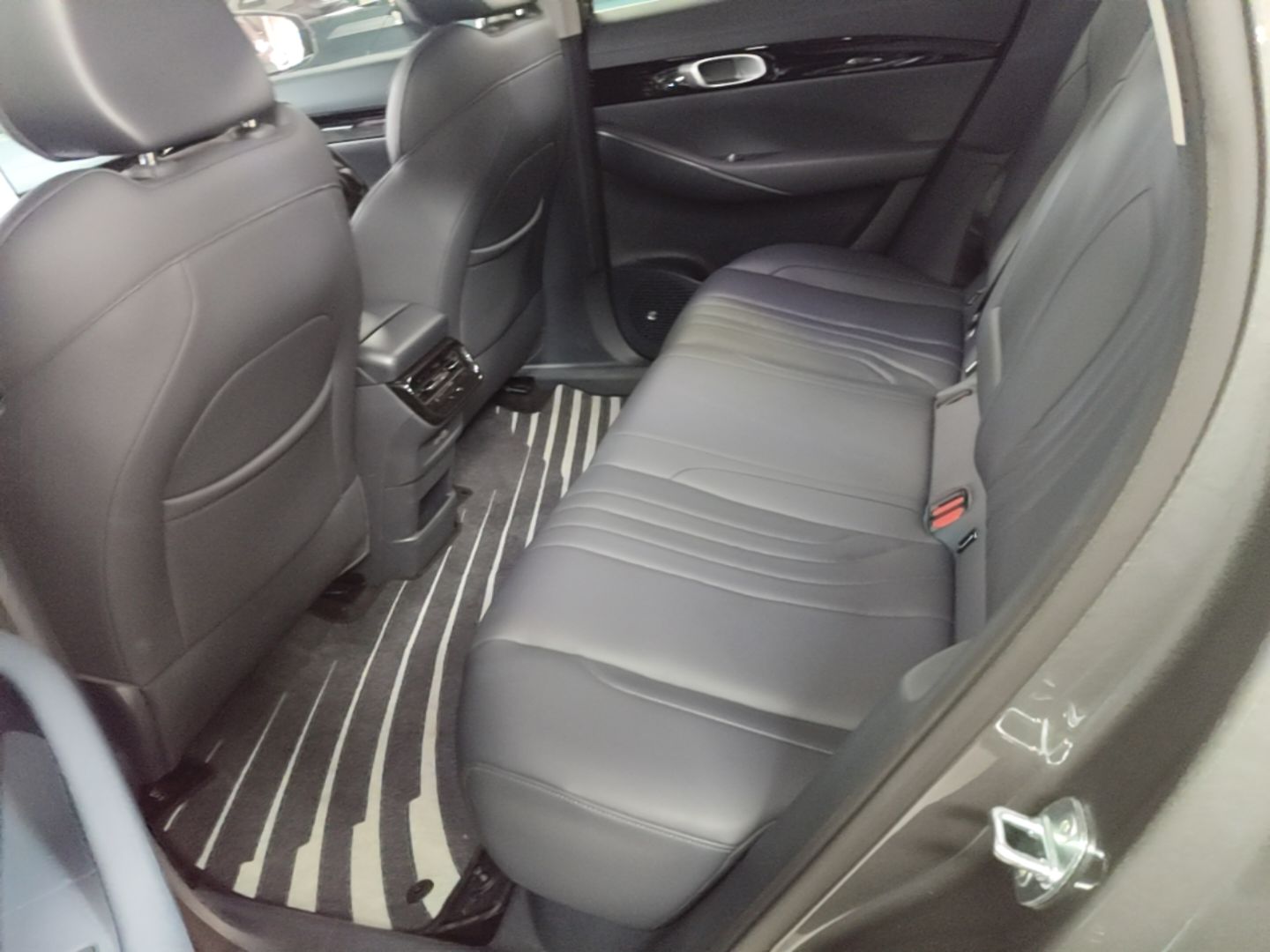 Geely Galaxy E5 2026 Model 610km Exploration+ Edition — снимка 20