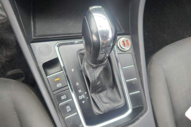 Used Volkswagen Bora 2021 1.5L Automatic Fashionable Smart Connectivity Version
