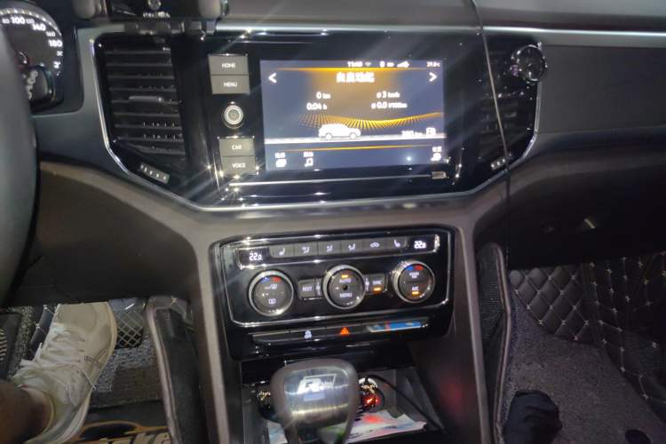 Used Volkswagen Teramont 2019 330TSI Two-Wheel-Drive Luxury Edition China VI Standard
