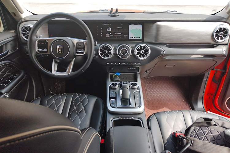 Used Tank 300 2024 2.0T Challenger Center Console