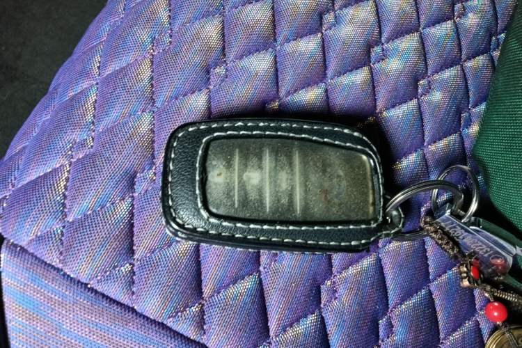 Used Toyota Levin 2017 Revised Dual-Engine 1.8H GS E-CVT Elite Sunroof Version China V Standard Vehicle Key