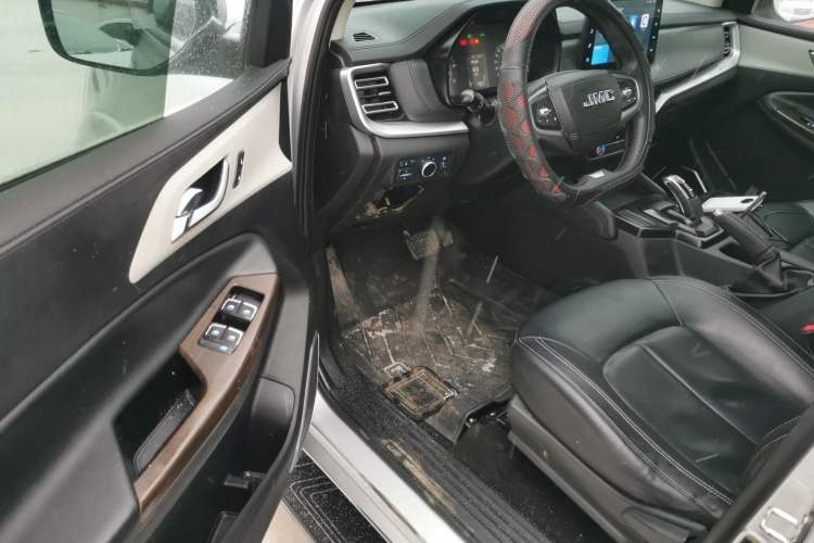 Used JMC Yuhu 7 2022 2.0T Automatic Diesel 4x4 Comfort Plus Long Wheelbase
