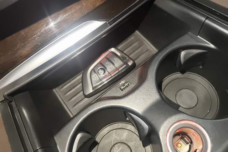 Used BMW 5 Series 2019 525Li Luxury Package