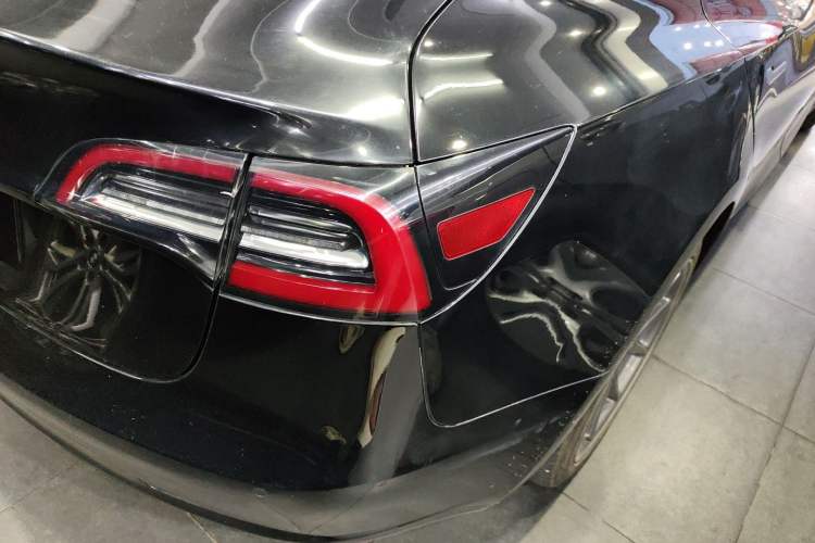 Used Tesla Model 3 2020 Standard Range Rear-Wheel Drive Upgraded Version Right Rear Taillight