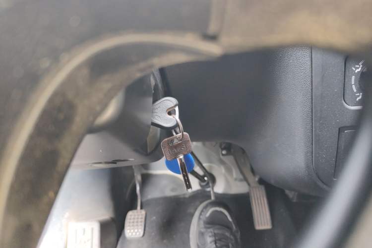 Used Wuling Zhiguang 2020 1.2L Practical Model China VI LSI
