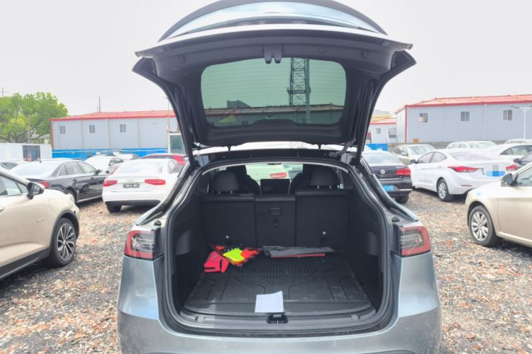 Used Tesla Model Y 2022 Performance High-Performance All-Wheel-Drive Version Trunk