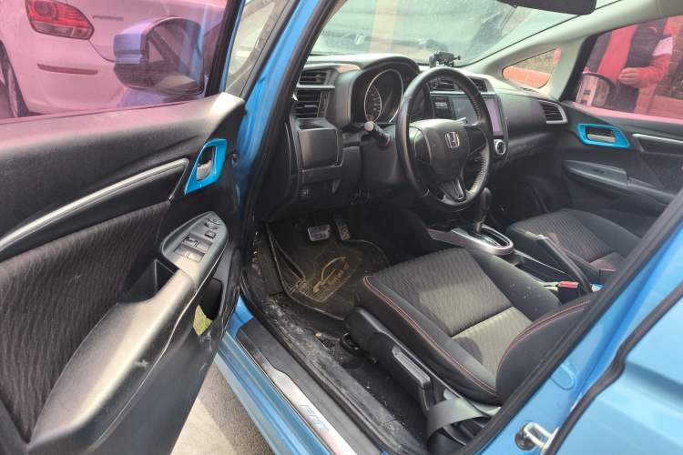 Used Honda Fit 2018 1.5L CVT Trendy Run+ Edition
